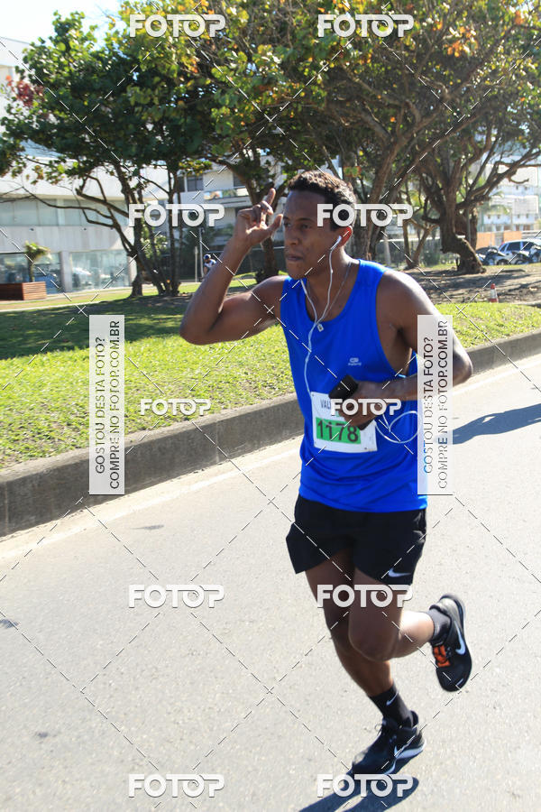 Buy your photos of the eventValverde Runner on Fotop
