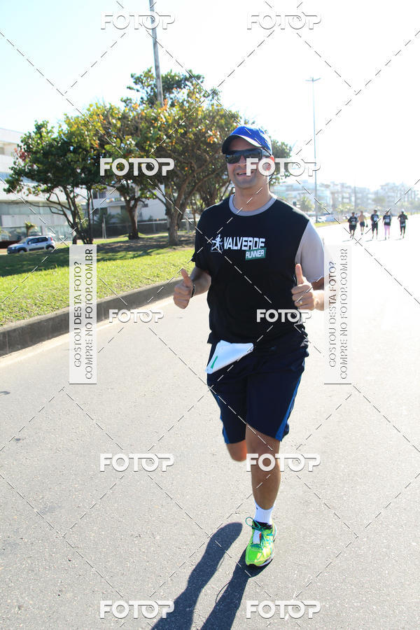 Buy your photos of the eventValverde Runner on Fotop
