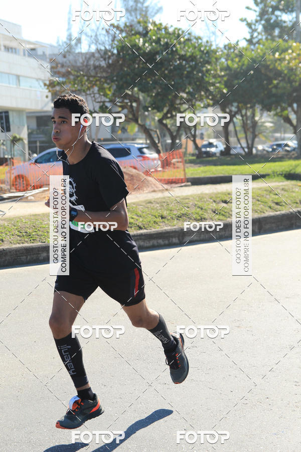 Buy your photos of the eventValverde Runner on Fotop