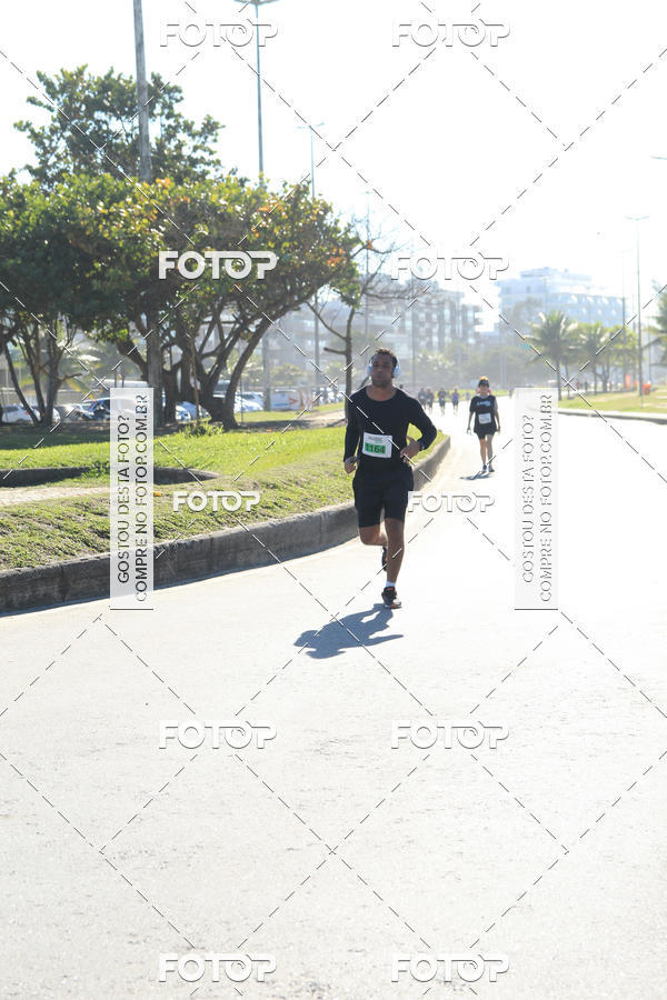Buy your photos of the eventValverde Runner on Fotop