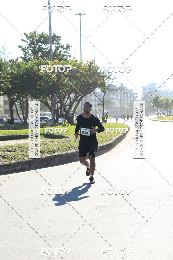 Buy your photos of the eventValverde Runner on Fotop