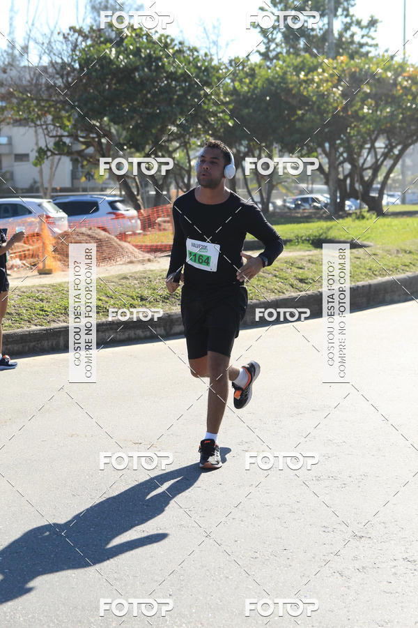 Buy your photos of the eventValverde Runner on Fotop