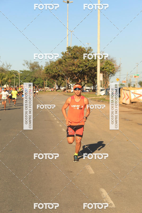 Buy your photos of the eventValverde Runner on Fotop