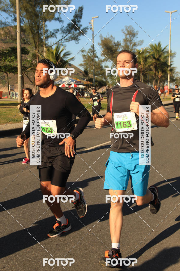Buy your photos of the eventValverde Runner on Fotop