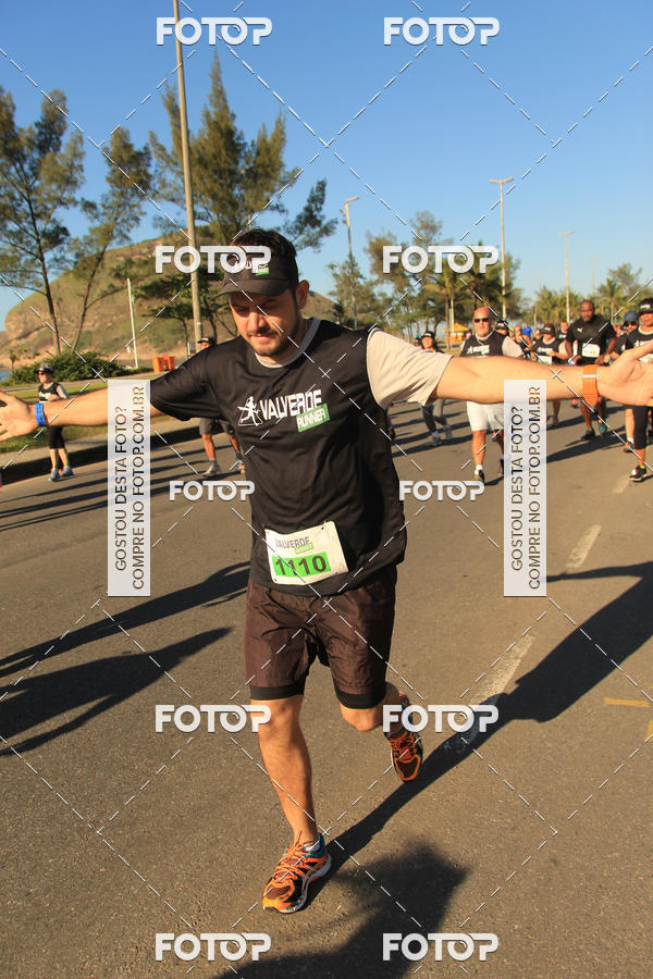 Buy your photos of the eventValverde Runner on Fotop