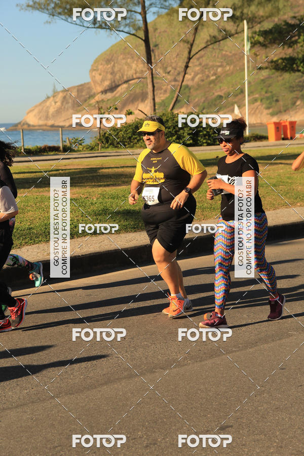Buy your photos of the eventValverde Runner on Fotop