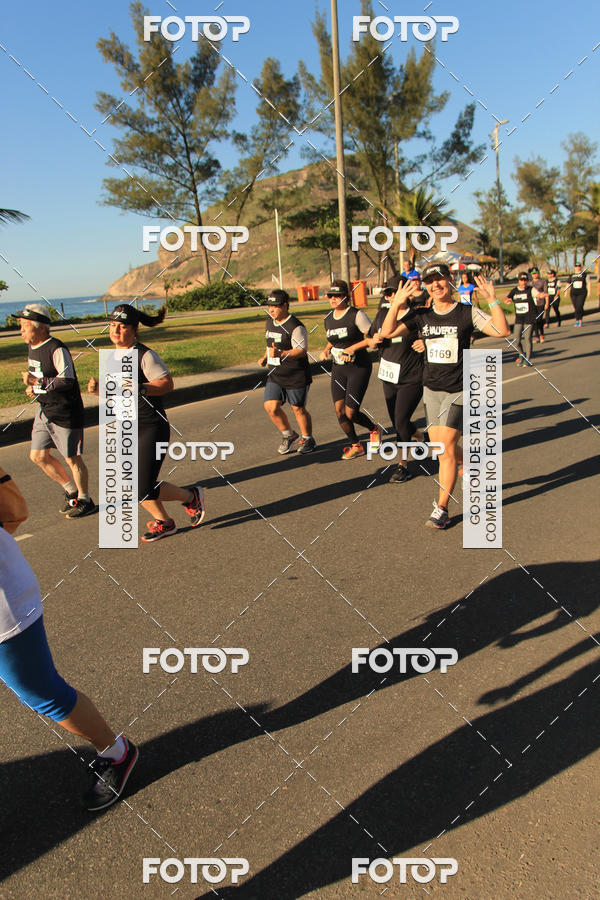 Buy your photos of the eventValverde Runner on Fotop