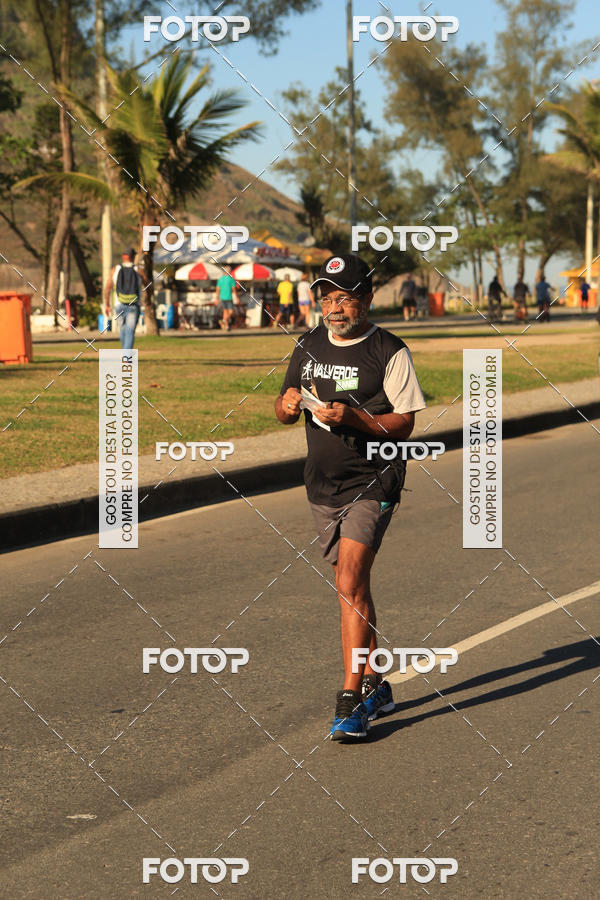 Buy your photos of the eventValverde Runner on Fotop