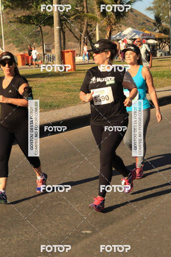 Buy your photos of the eventValverde Runner on Fotop
