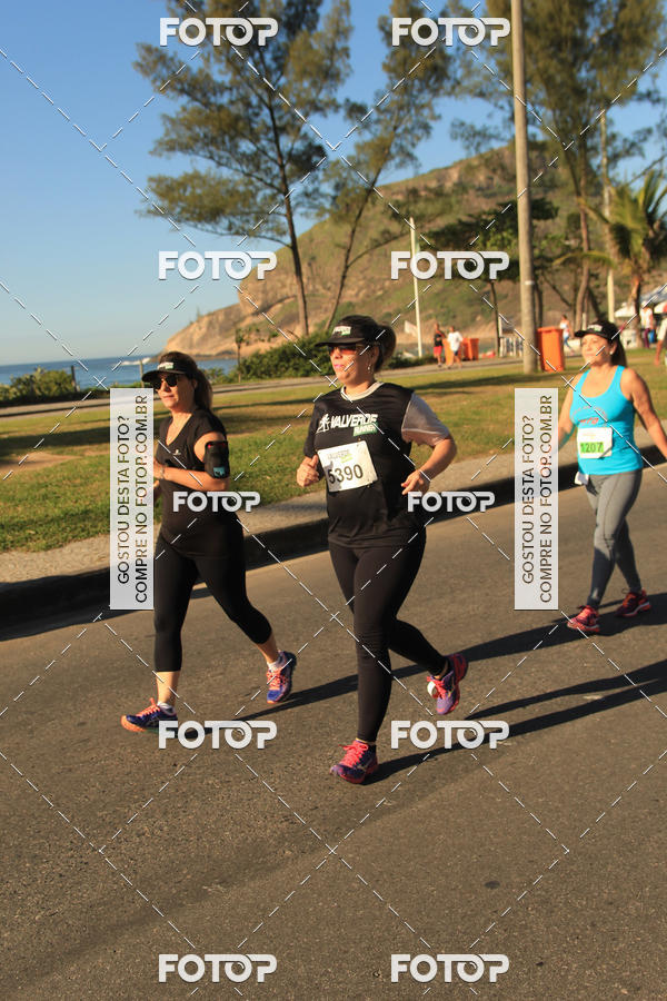 Buy your photos of the eventValverde Runner on Fotop