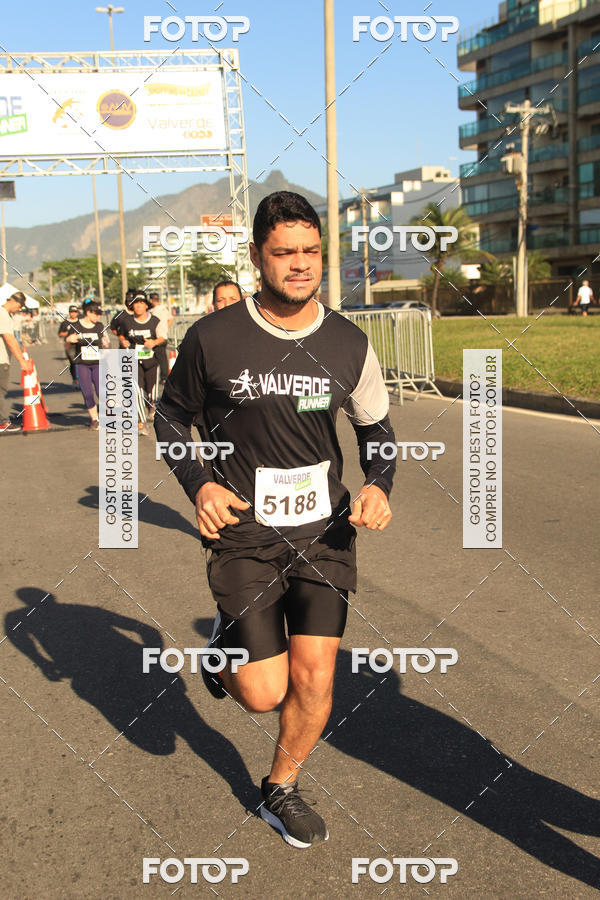 Buy your photos of the eventValverde Runner on Fotop