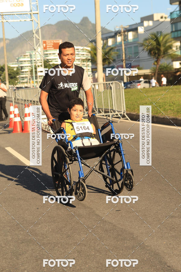 Buy your photos of the eventValverde Runner on Fotop