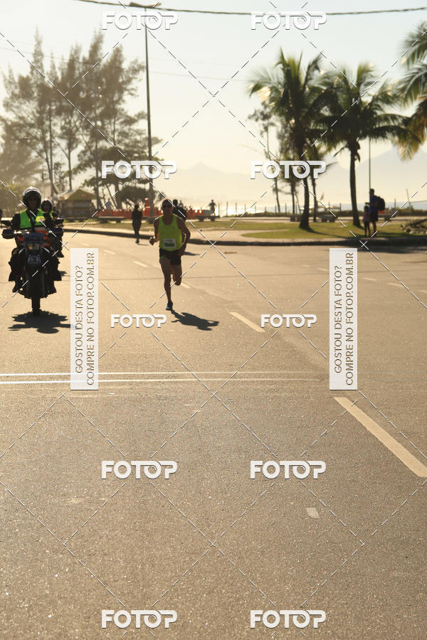 Buy your photos of the eventValverde Runner on Fotop