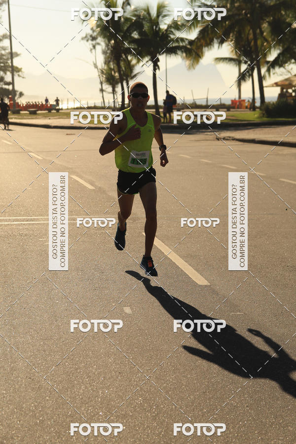 Buy your photos of the eventValverde Runner on Fotop