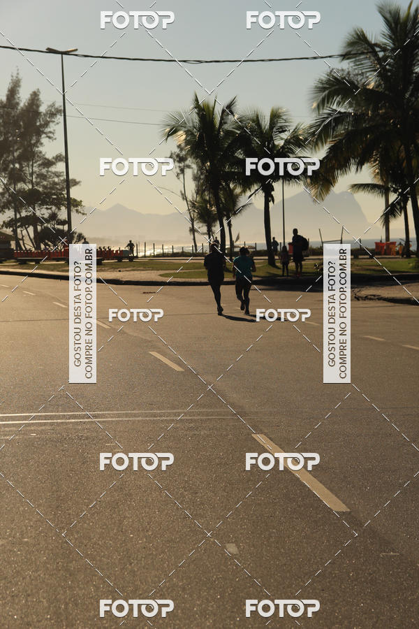 Buy your photos of the eventValverde Runner on Fotop
