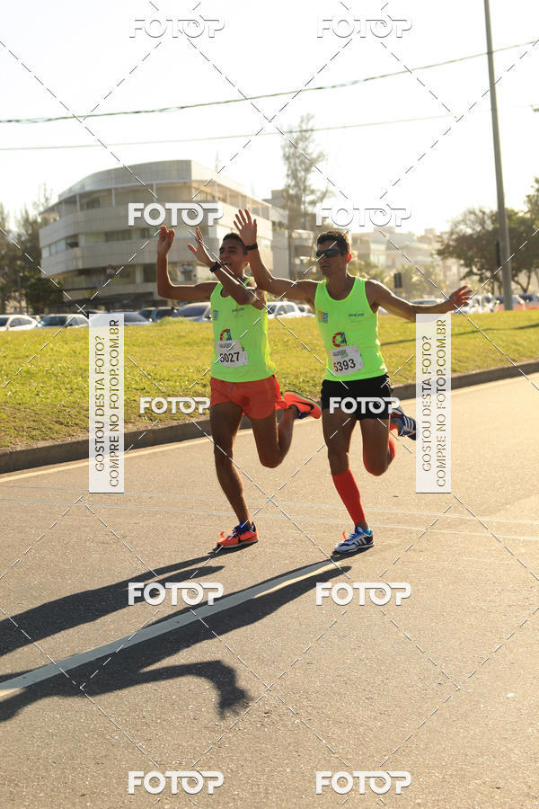 Buy your photos of the eventValverde Runner on Fotop