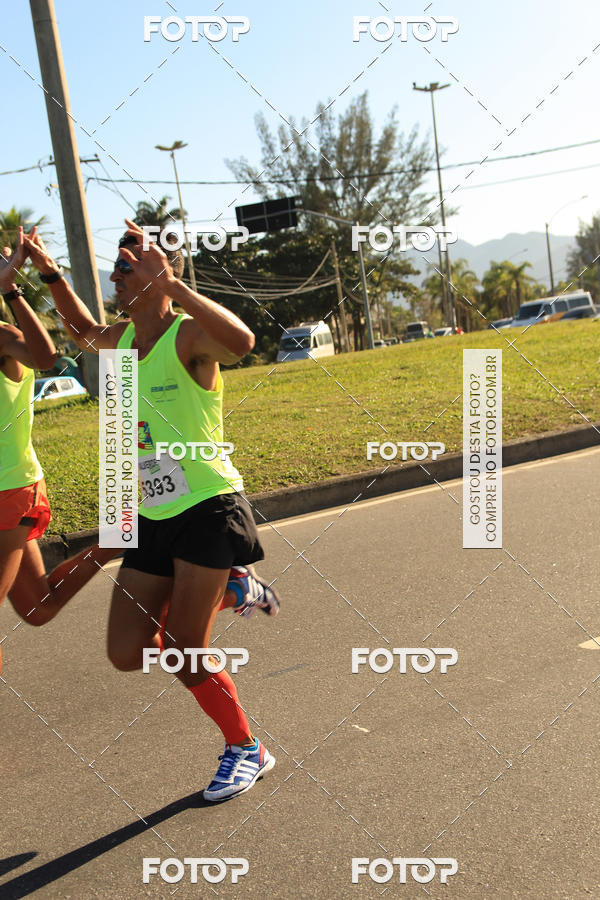 Buy your photos of the eventValverde Runner on Fotop