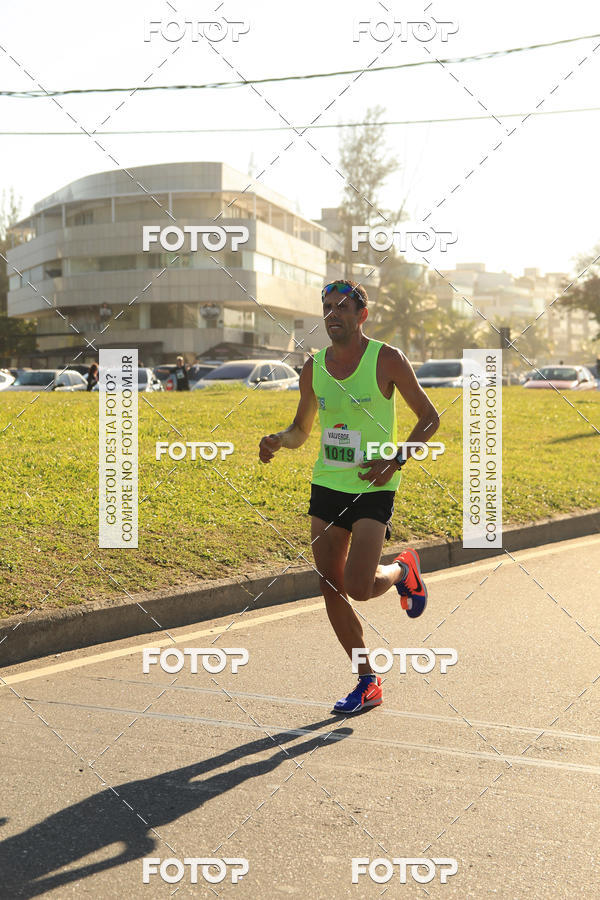 Buy your photos of the eventValverde Runner on Fotop