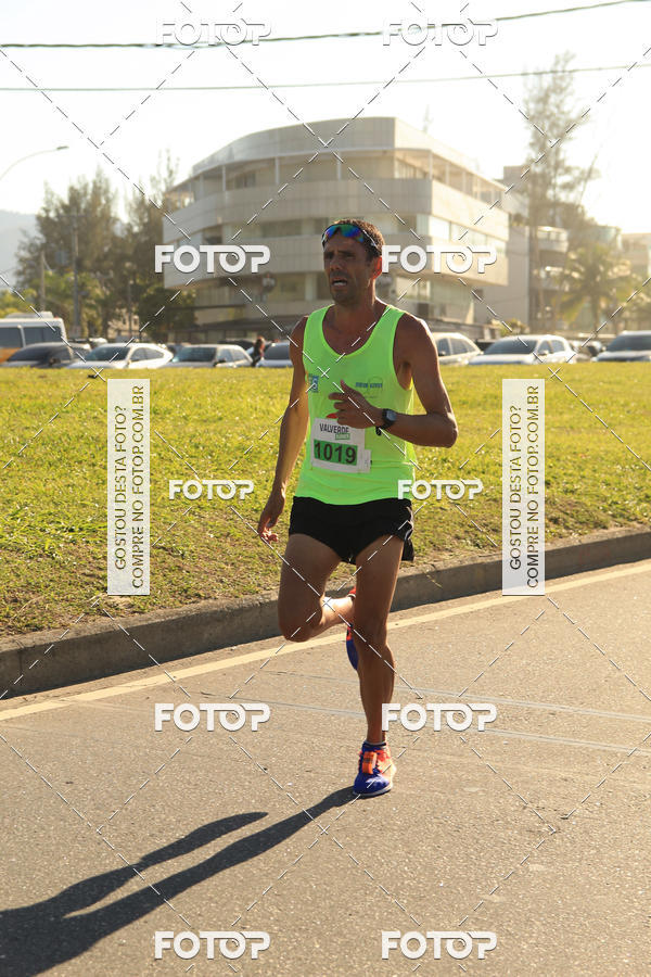 Buy your photos of the eventValverde Runner on Fotop