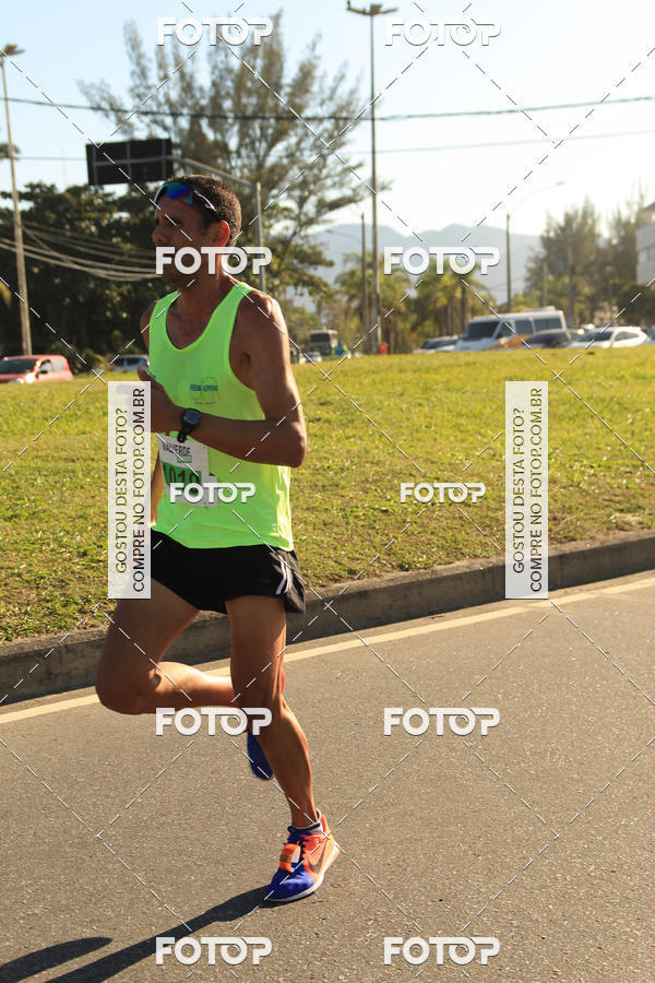 Buy your photos of the eventValverde Runner on Fotop
