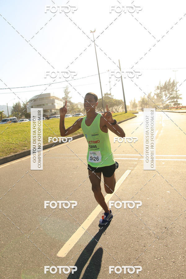 Buy your photos of the eventValverde Runner on Fotop