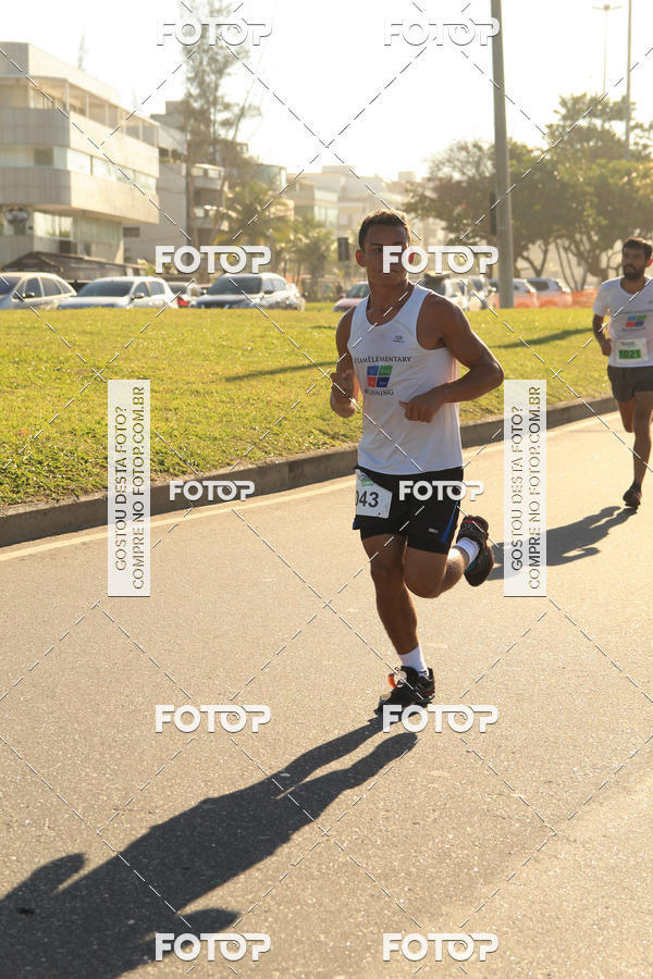 Buy your photos of the eventValverde Runner on Fotop