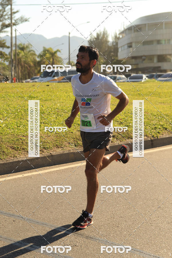 Buy your photos of the eventValverde Runner on Fotop