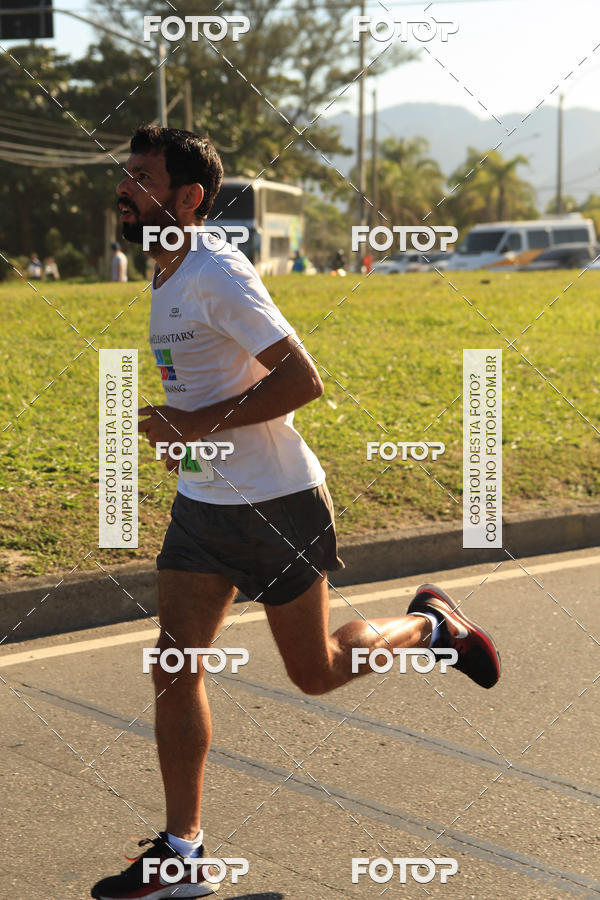 Buy your photos of the eventValverde Runner on Fotop