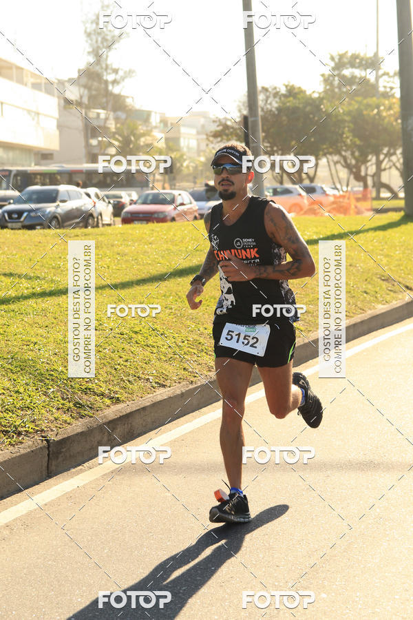 Buy your photos of the eventValverde Runner on Fotop