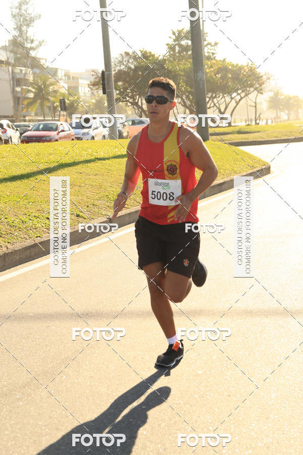 Buy your photos of the eventValverde Runner on Fotop