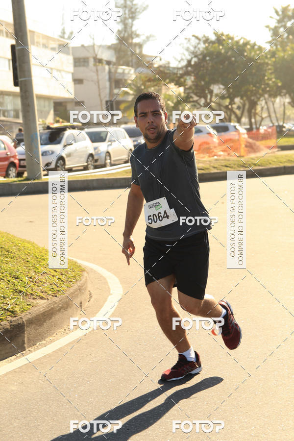 Buy your photos of the eventValverde Runner on Fotop