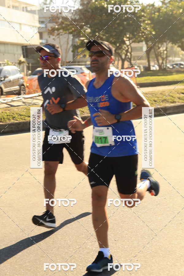 Buy your photos of the eventValverde Runner on Fotop