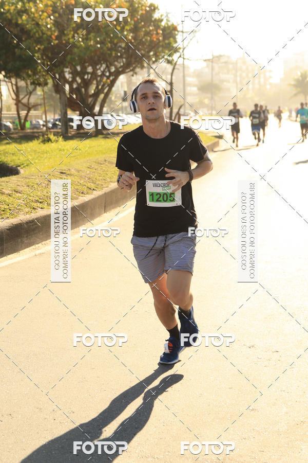 Buy your photos of the eventValverde Runner on Fotop