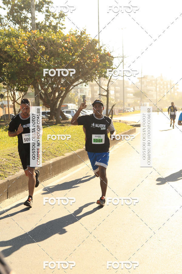 Buy your photos of the eventValverde Runner on Fotop