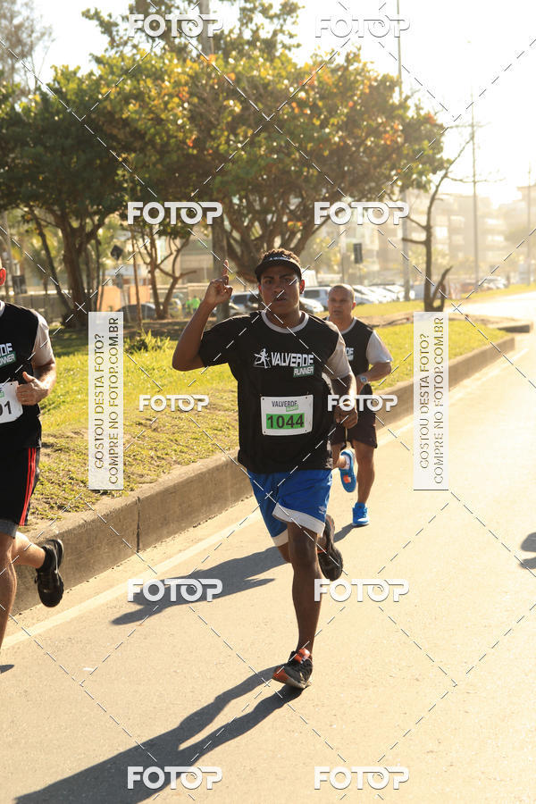 Buy your photos of the eventValverde Runner on Fotop