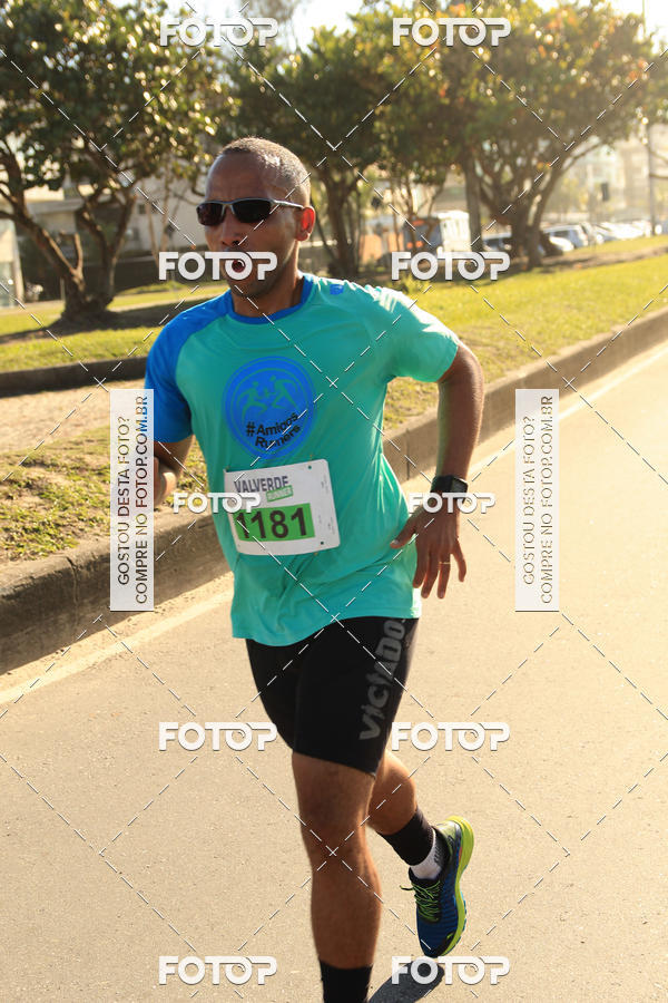 Buy your photos of the eventValverde Runner on Fotop