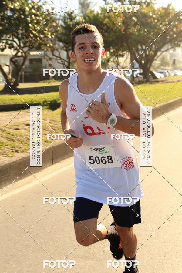 Buy your photos of the eventValverde Runner on Fotop