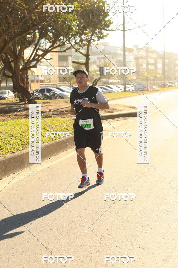 Buy your photos of the eventValverde Runner on Fotop