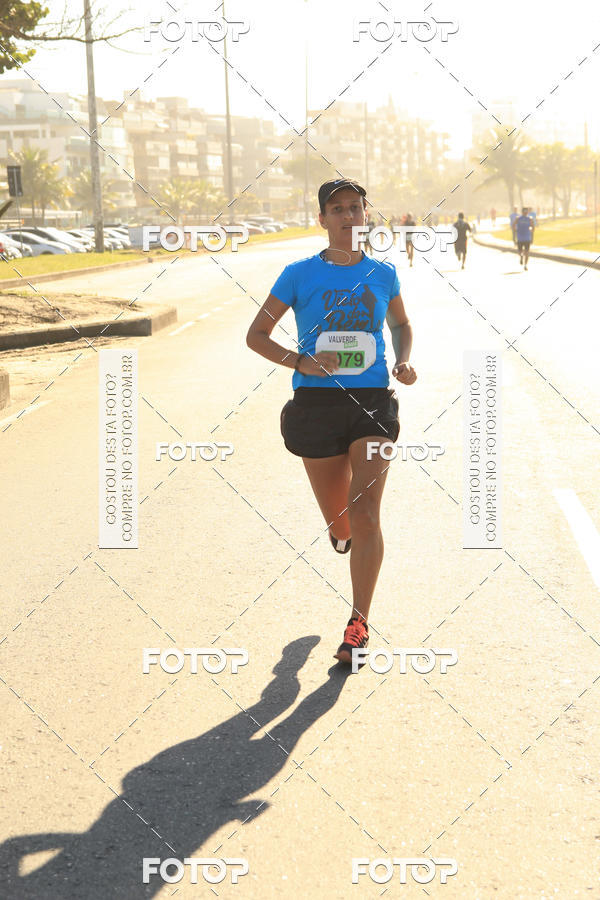 Buy your photos of the eventValverde Runner on Fotop