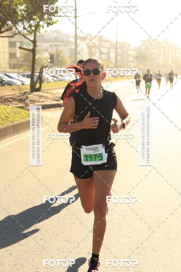 Buy your photos of the eventValverde Runner on Fotop