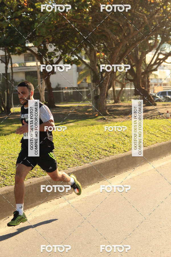 Buy your photos of the eventValverde Runner on Fotop