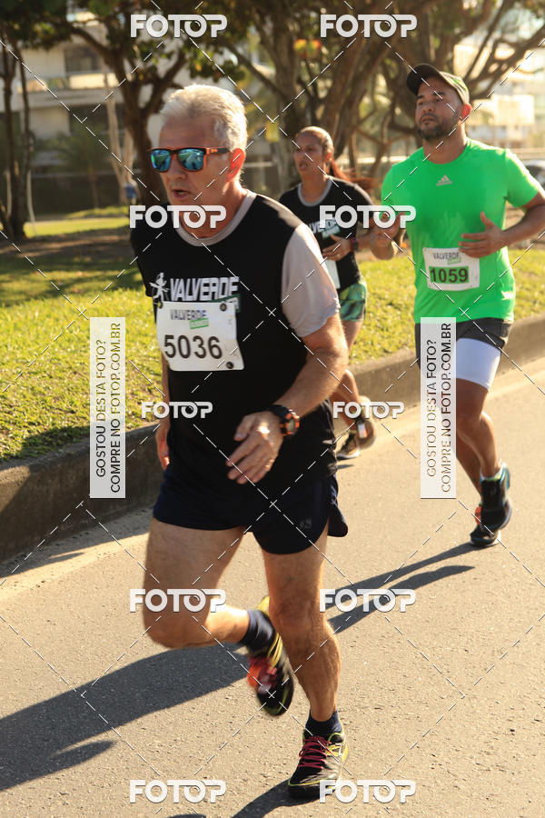 Buy your photos of the eventValverde Runner on Fotop