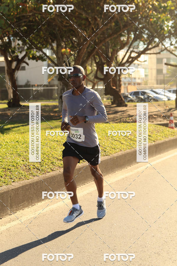 Buy your photos of the eventValverde Runner on Fotop