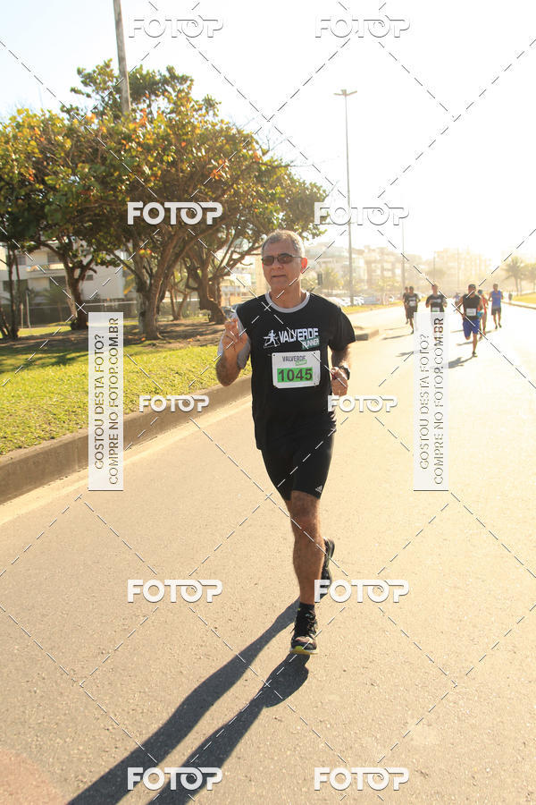 Buy your photos of the eventValverde Runner on Fotop