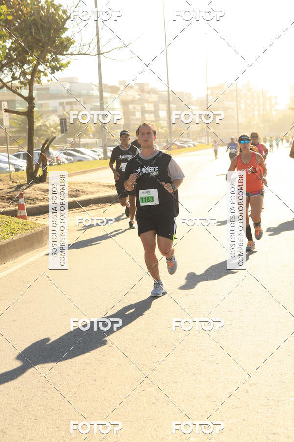 Buy your photos of the eventValverde Runner on Fotop