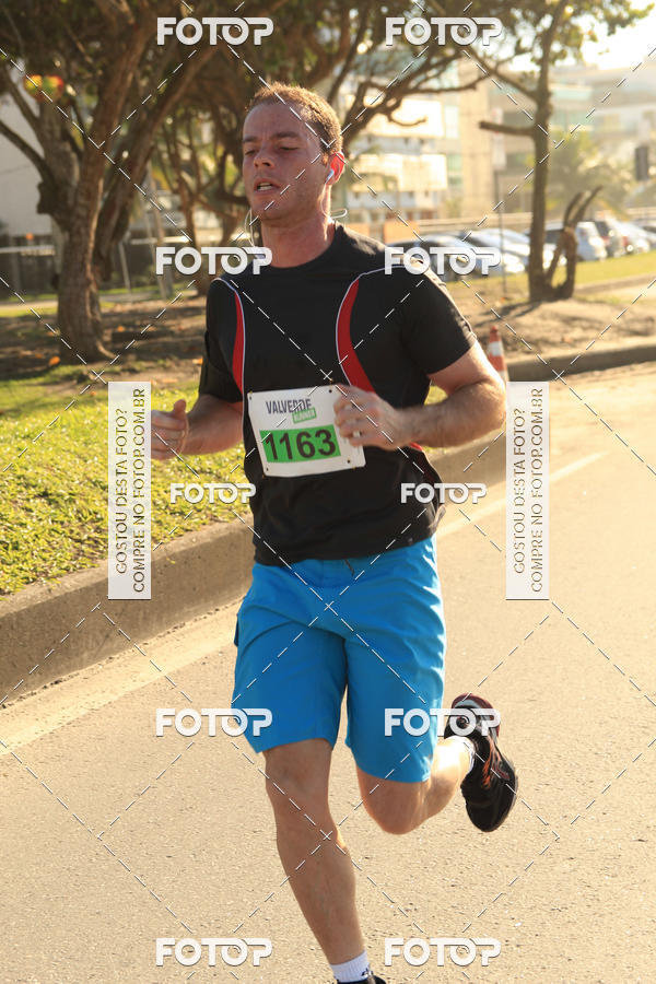Buy your photos of the eventValverde Runner on Fotop