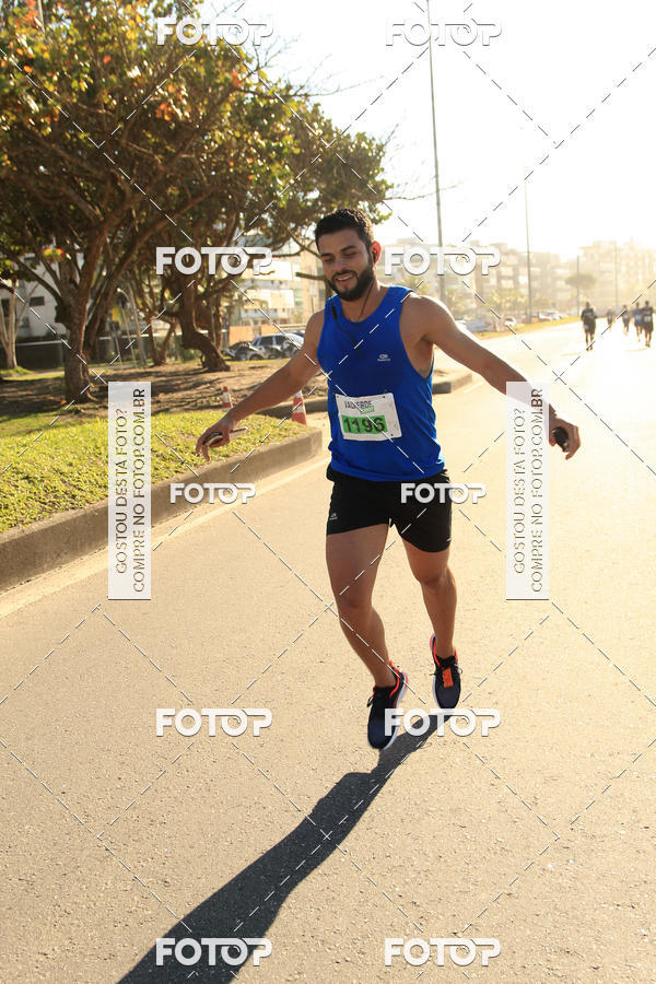 Buy your photos of the eventValverde Runner on Fotop