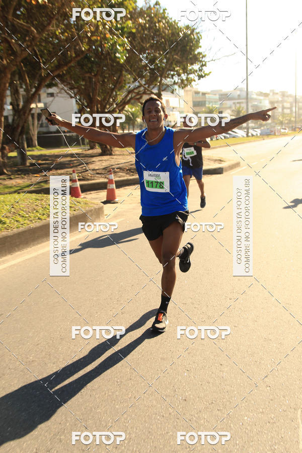 Buy your photos of the eventValverde Runner on Fotop