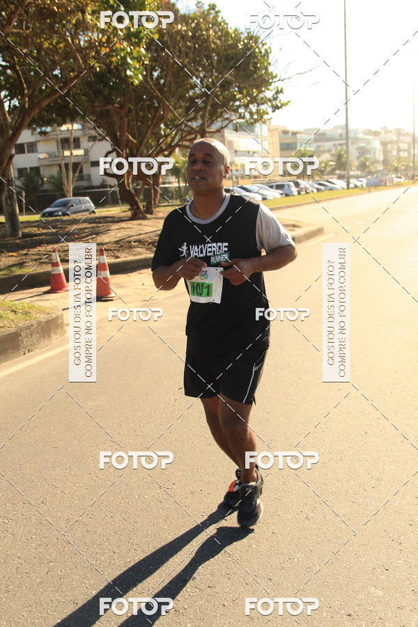 Buy your photos of the eventValverde Runner on Fotop