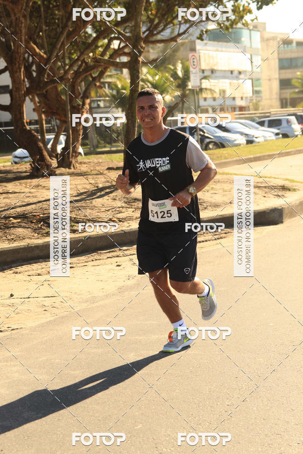 Buy your photos of the eventValverde Runner on Fotop